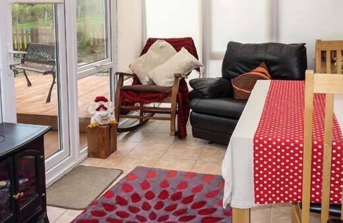 Frosses Cottage | SUMMERHILL COTTAGE, pet friendly in Mountcharles, County Donegal