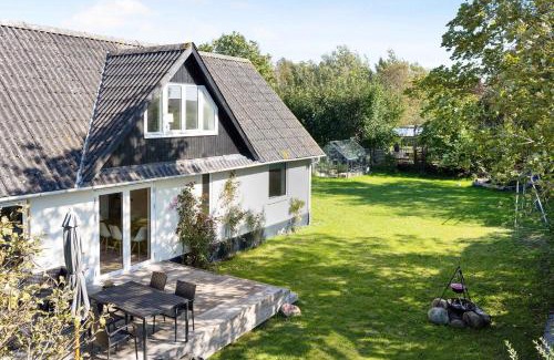 Bronde Villa | Summerhouse With Both Island Charm And Sea View