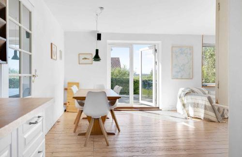 Bronde Villa | Summerhouse With Both Island Charm And Sea View