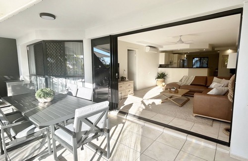 Maroochydore Apartment | Sun And Sandy ~ Gorgeous Beach Front Locationn2 Bedrooms, 2 Bathrooms, Sleeps 6n