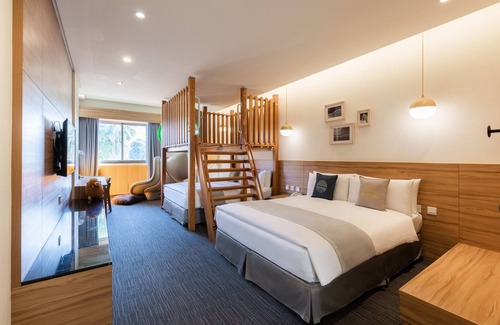 East District Hotel | Sun Dialogue Hotel by Cosmos Creation