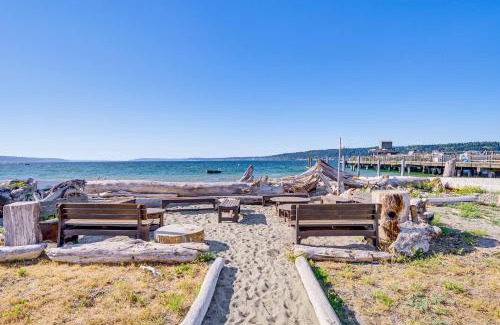 Langley House | Sun-Soaked Sandy Point Haven with Beach Access!