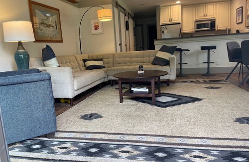 Warm Springs Condo | Sun Valley Greyhawk Condo - Base of Warm Springs Lodge/Chairlift Ketchum