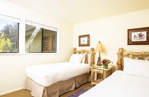 Elkhorn Hotel | Sun Valley Resort, Four Bedroom Village Condo