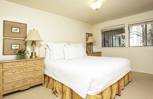 Elkhorn Hotel | Sun Valley Resort, Two Bedroom Three Beds Village Condo