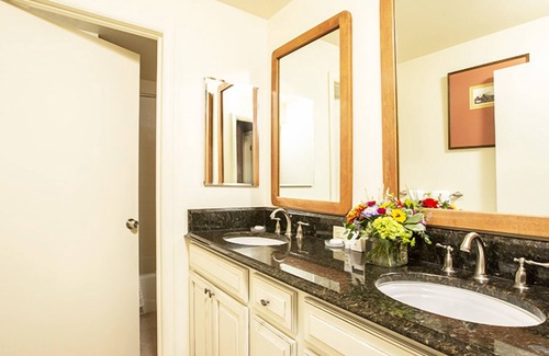 Elkhorn Hotel | Sun Valley Resort, Two Bedroom Three Beds Village Condo