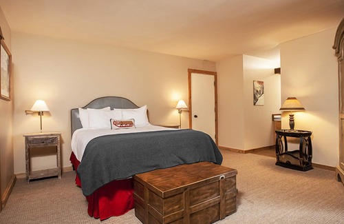 Elkhorn Hotel | Sun Valley Resort, Wildflower Two Bedroom Condo