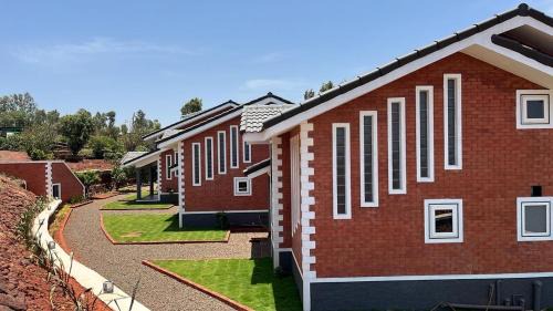 Mahabaleshwar Ski Chalet | Sunberry Farms