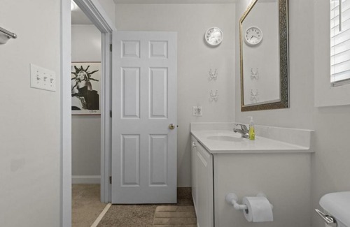 Atlantic Beach House | Suncatcher