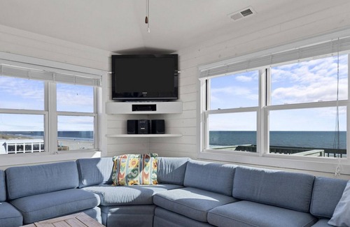 Atlantic Beach House | Suncatcher