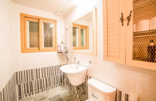 Suncheon House | Suncheon Dalbeot Hanok Pension