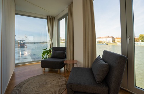 Bratislava Apartment | Sundeck botel