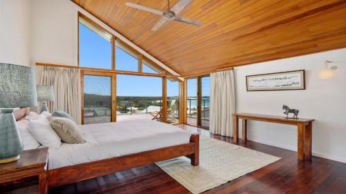 Emerald Beach House | Sundecks - Stunning Oceanview Beach House in Emerald Beach
