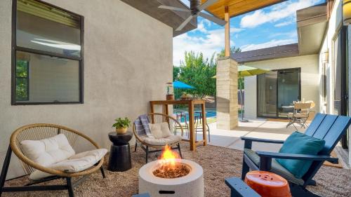 Peaceful Valley House | Sundrenched by AvantStay Pool Mins to Old Town