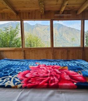 Manali House | Sunils Cabin 5BHK Glass View Villa Manali