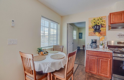 Albuquerque Cottage | Sunlit Albuquerque Retreat: 3 Mi to Old Town!