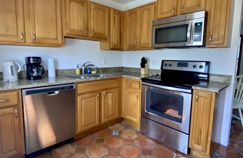 East Ocean Ave Apartment | Sunny 2 Bed Apt Steps From Water and 5min to Beach