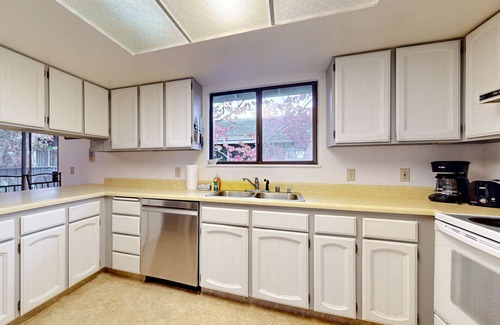 Jacoby Creek House | Sunny Brae home with private, enclosed yard - close to golf, hiking, & town