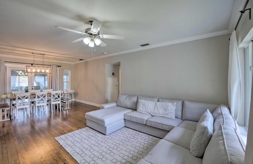Clearwater House | Sunny Clearwater Home - 5 Mi to Beach and Park!