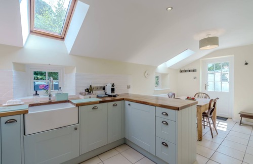 Southrepps Apartment | Sunny Cottage by East Ruston Cottages