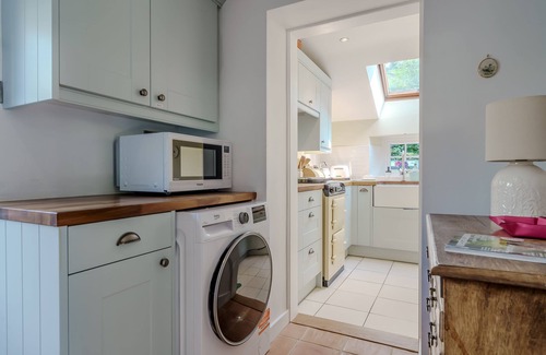 Southrepps Apartment | Sunny Cottage by East Ruston Cottages