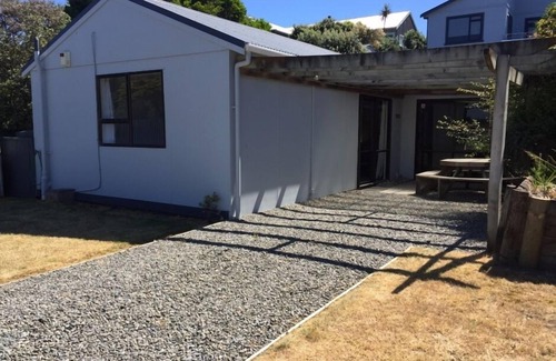 Waitarere Beach House | SUNNY DAZE your slice in paradise