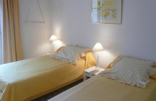 Seguret House | Sunny holiday home in Provence with pool