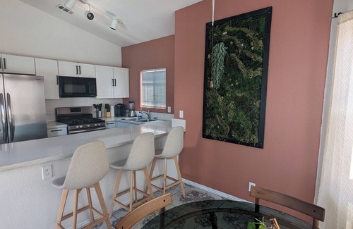 Sunrise Manor House | Sunny Las Vegas Retreat: 3-Bedroom Home with Pool & Central Air