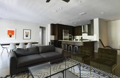 Livermore House | Sunny Livermore 3BR w/Pool & Patio, nr Wineries & Shops, by Blueground