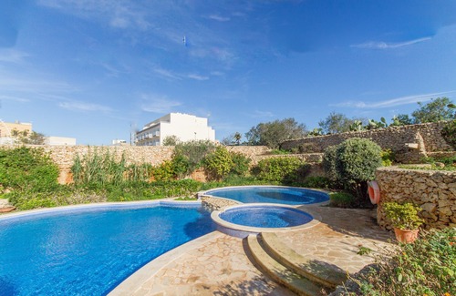 Qala Apartment | Sunny & Pool Quiet Apart Qala Gozo