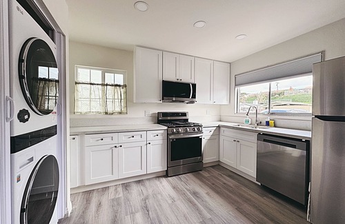 Clairemont House | Sunny Retreat: Single Level 5-Bedroom Home w/ Outdoor Spaces in Central SD