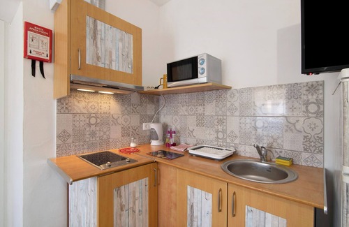 Patroves Apartment | Sunny Studio Albufeira Galé