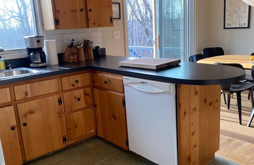 Middlefield House | Sunny, Stylish Berkshire Mountain Retreat near Jacob's Pillow