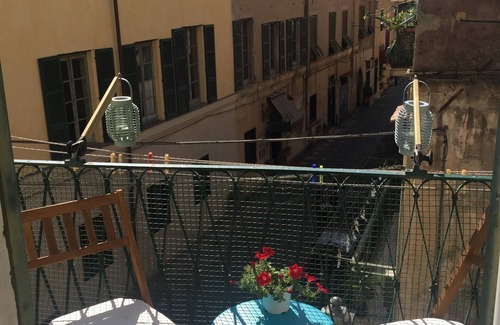 Finalborgo Apartment | Sunny, updated apartment with balcony in Finalborgo and near gorgeous beaches