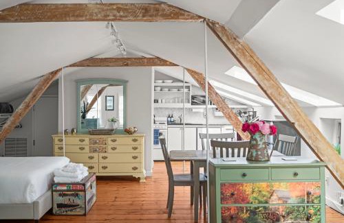 Westport Apartment | Sunny Westport Studio Apt. Above Historic Mill