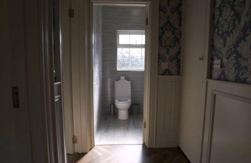 Lough Gowna Villa | Sunrise Cottage on shores off Lough Gowna