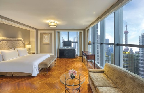 The North Bund Hotel | Sunrise on the Bund