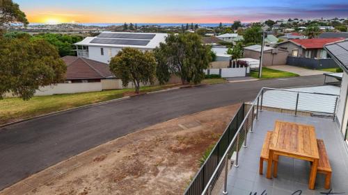 Port Noarlunga House | Sunrise To Sunset Getaway By Wine Coast Holidays