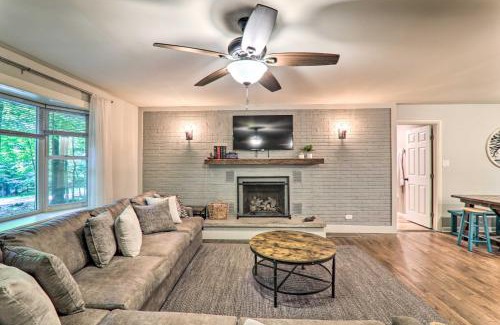 Locust Lake Village House | Sunroom, Fire Pit and Sauna Lake Locust Village Gem