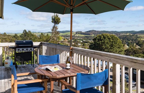 Haruru Cottage | Sunseeker Cottages Motel