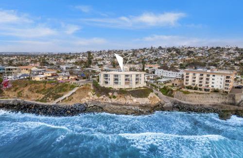 Ocean Beach House | Sunset Cliffs Lookout - Ocean Front Luxury Condo