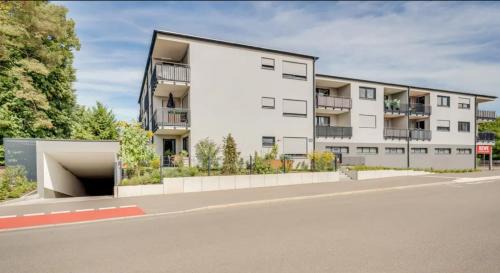 Memmingen Apartment | Sunset Club - STUDIO II - Küche - Balkon - Parken