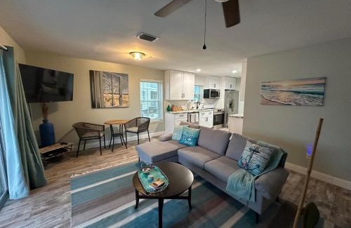 Navarre Beach Apartment | Sunset Heaven