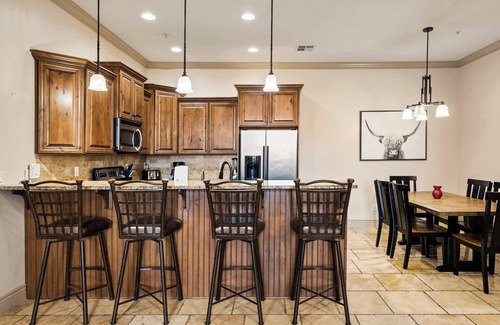 St. George Condo | Sunset Hideaway Near National Parks & Hike/bike