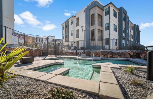St. George Condo | Sunset Hideaway Near National Parks & Hike/bike