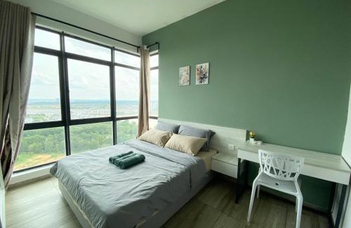 Cyberjaya Apartment | Sunset Lakeview, Junior Suite, Netflix, Pool, Gym, Wifi