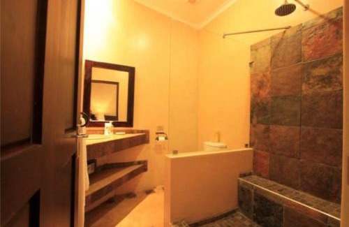 Thorny Bush Game Reserve Cabin | Sunset Lodge & Safaris