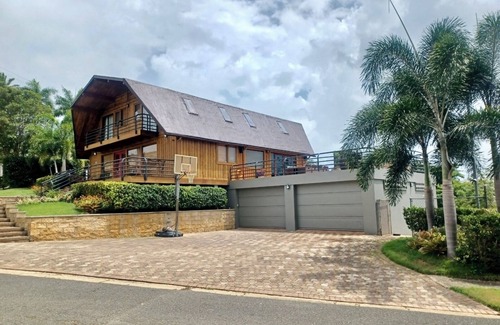 Algarrobos House | Sunset Log House minutes from Rincon & CaboRojo