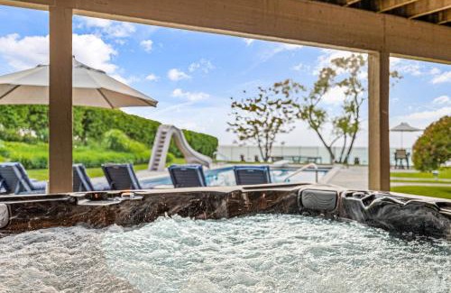 Grand Beach House | Sunset Manor