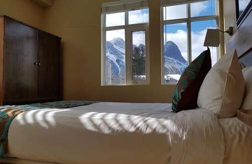 Canmore Hotel | Sunset Resorts Canmore and Spa